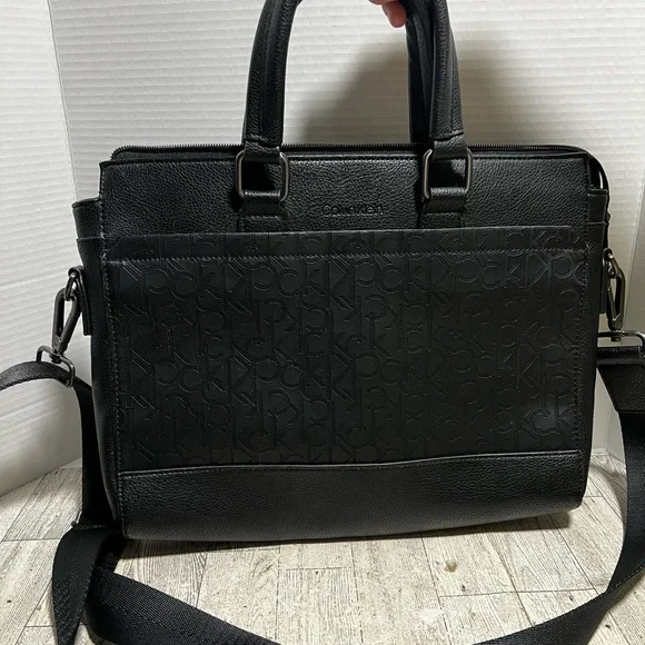 Calvin Klein tote crossbody bag iPad bag EUC Black - Picture 2 of 12